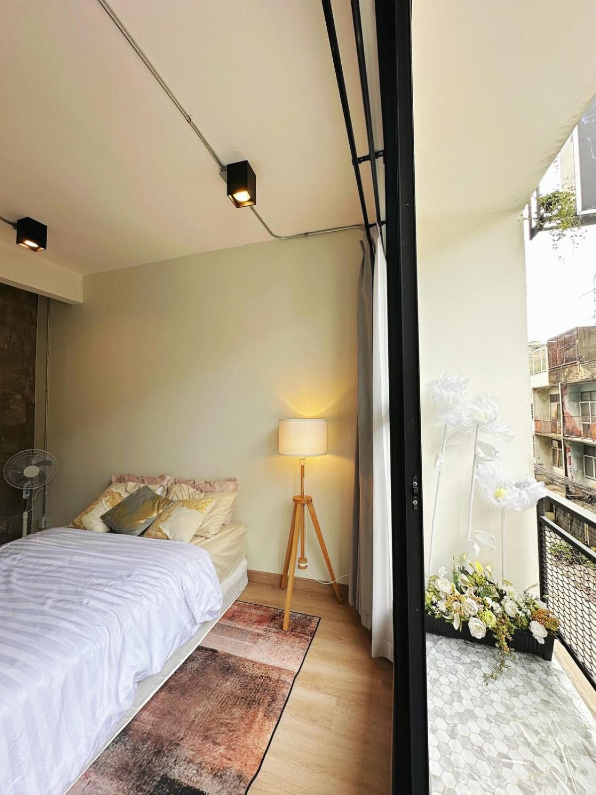 260m Walk To Bts Prakanong Apartment *